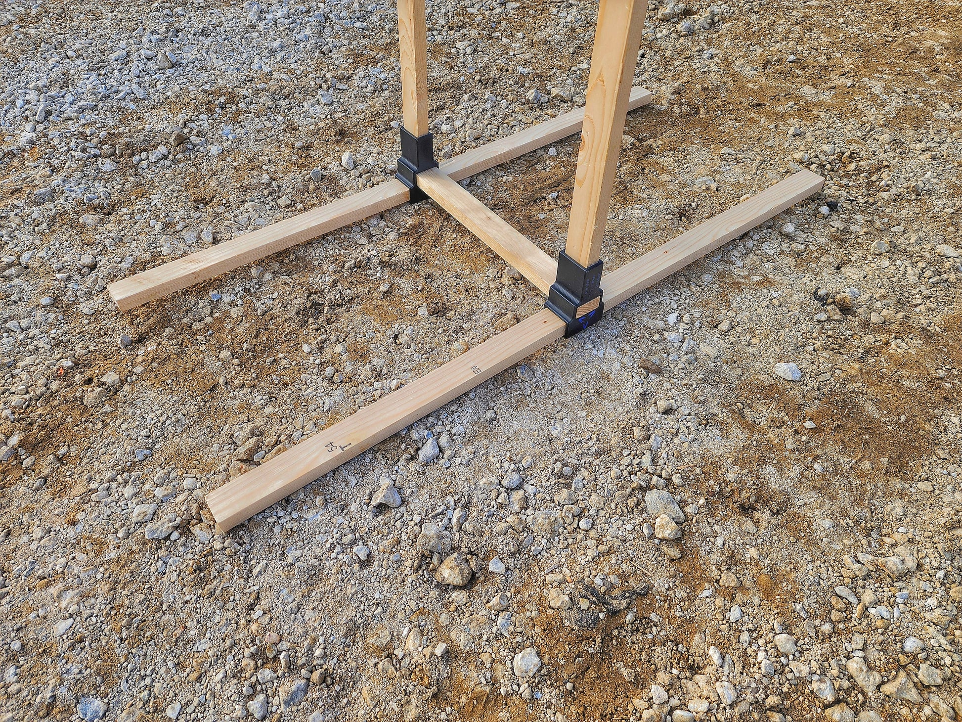 Perfect for ranges that do not allow metal, the Variant Innovation target stand  contains no metal, and it's versatile design breaks down into easy to transport components.