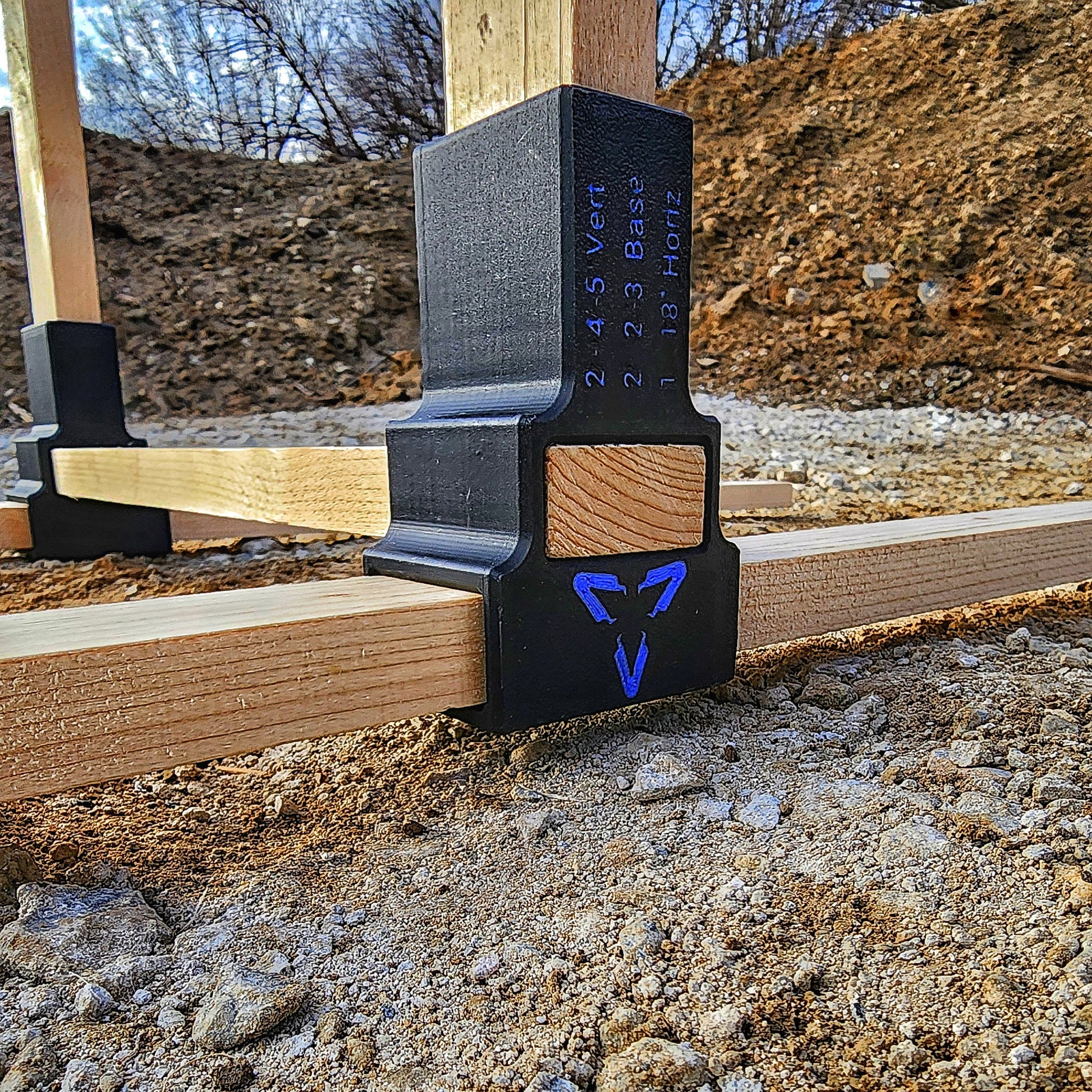The Variant Innovation Target Stand features a combination base connector that provides stability and adjustability all in a compact, easy to transport  package.