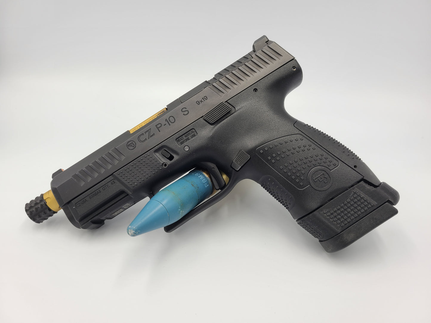 CZ P10s Magazine Sleeve. Used to adapt the CZ P10c 15 round magazines to the subcompact frame.