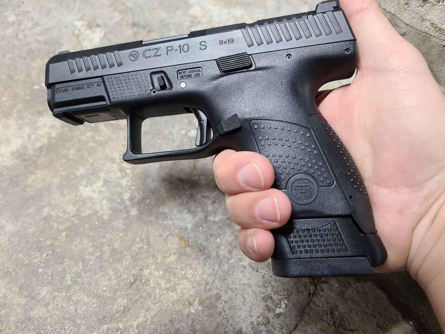 CZ P10s Magazine Sleeve. Used to adapt the CZ P10c 15 round magazines to the subcompact frame.