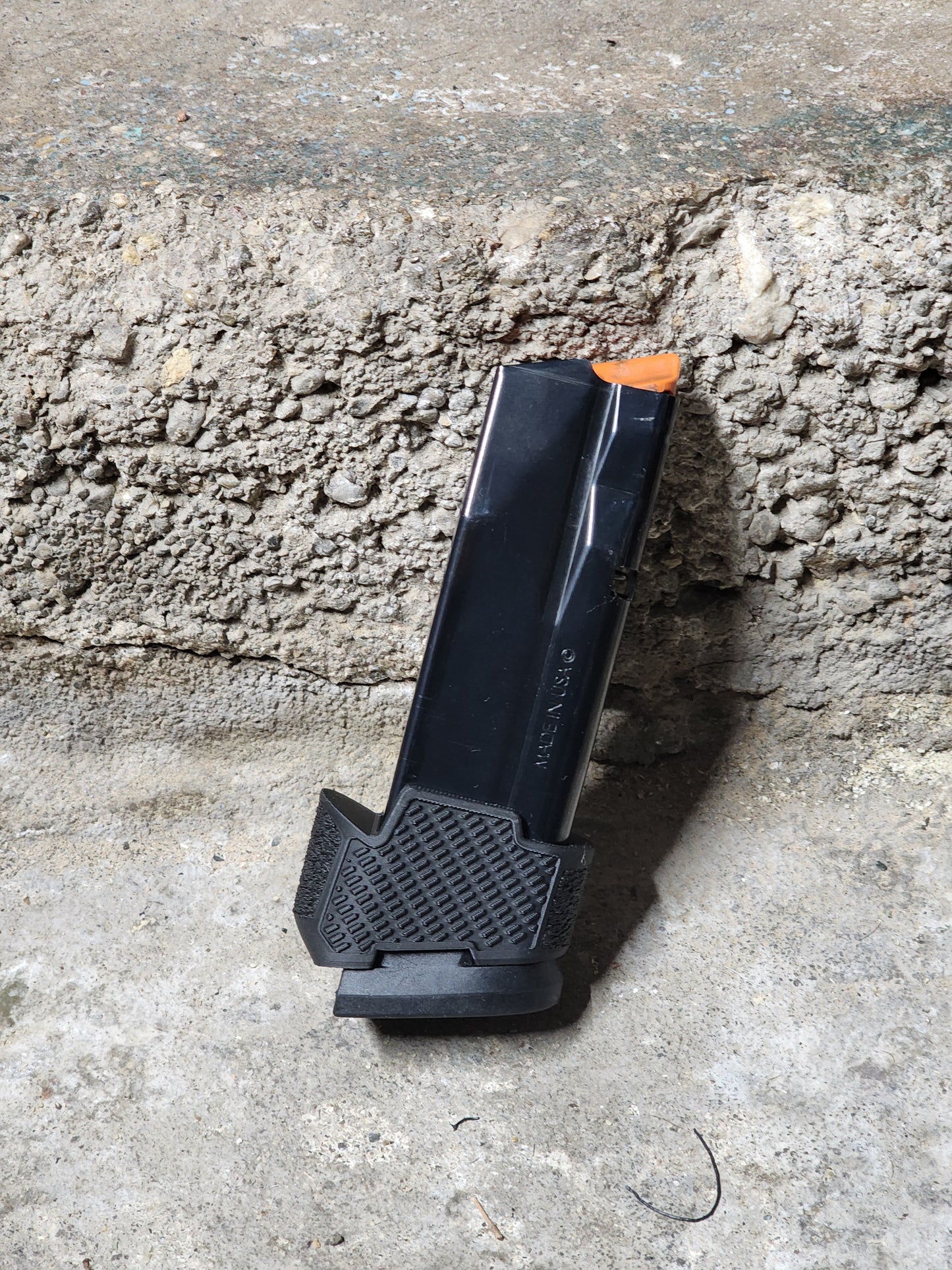 The NULL: Sig Sauer P365 17 Round Wilson Combat Magazine Adapter Sleeve